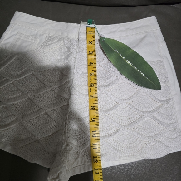 Farm Rio Crochet Detail Cotton Denim Shorts White Size 28 NWT - Picture 5 of 11